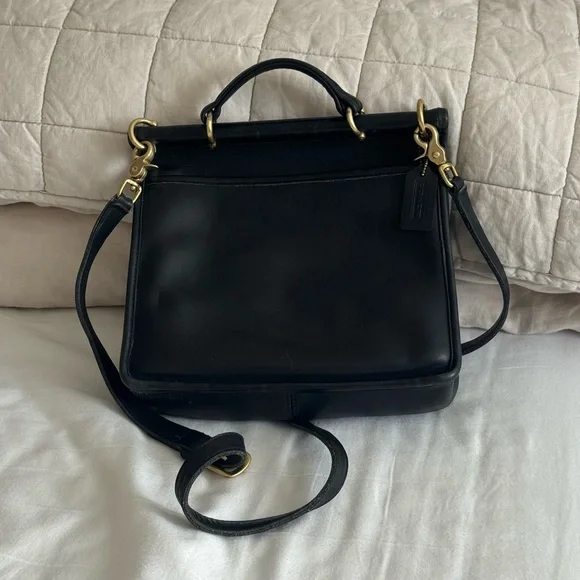 Vintage Coach Willis Bag - Picture 5 of 10